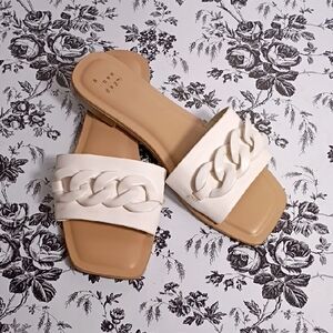A New Day Cream Chain Slide Sandals Size 6 1/2